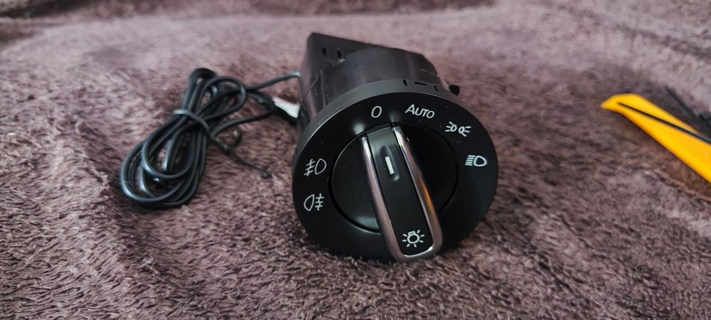 Włącznik świateł z bluetooth automat vw / Skoda Fabia 5ND 941 431 B