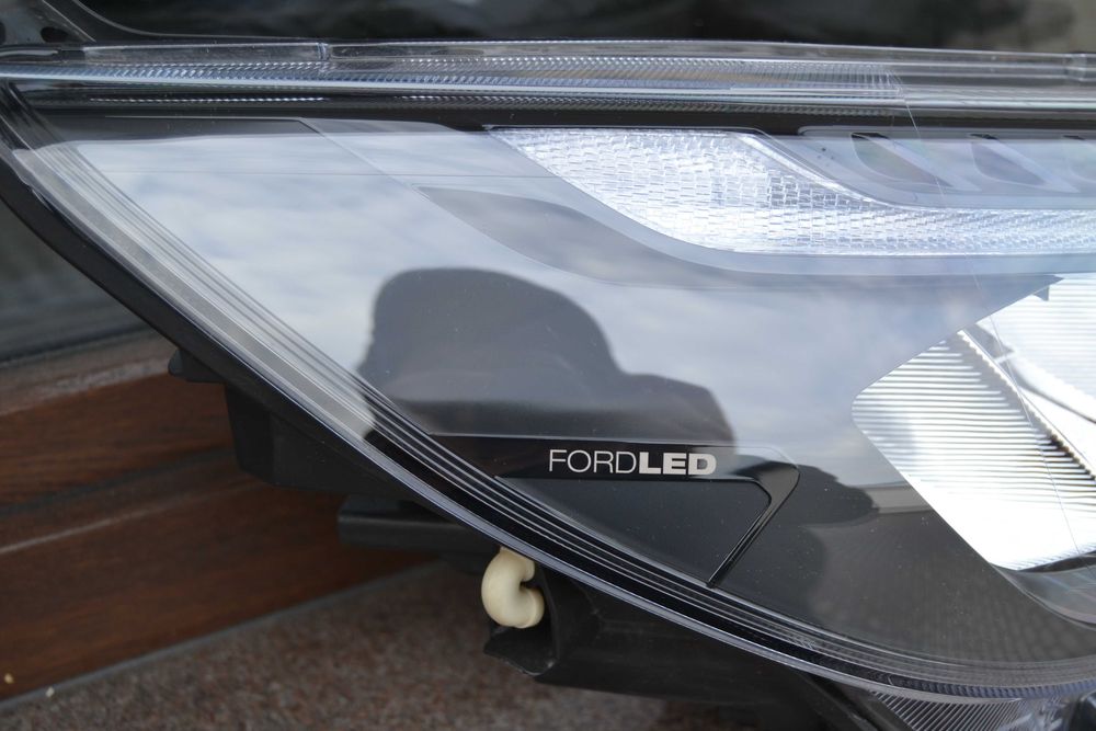 Ford Transit Custom 3 full led lampa prawa przednia prawy przód LED