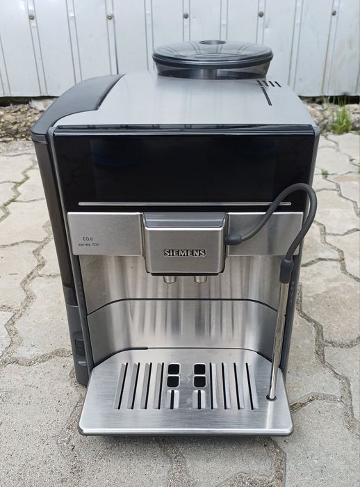 Кавомашина кавоварка Сіменс Siemens Germany EQ.6 plus S700 укр мова