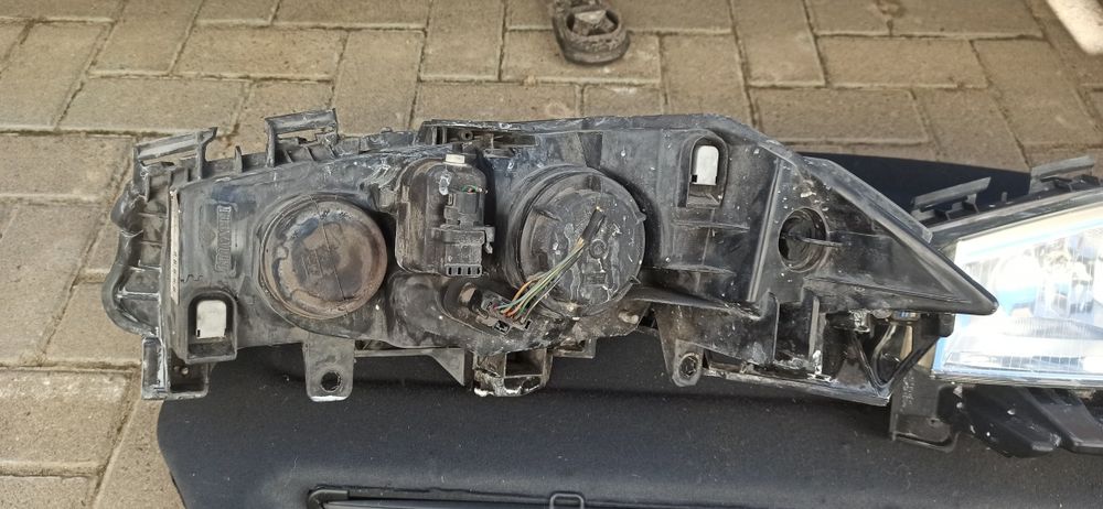 Фари Рено меґан 2 дорест