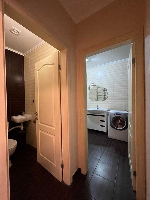 Частина будинку в центрі міста