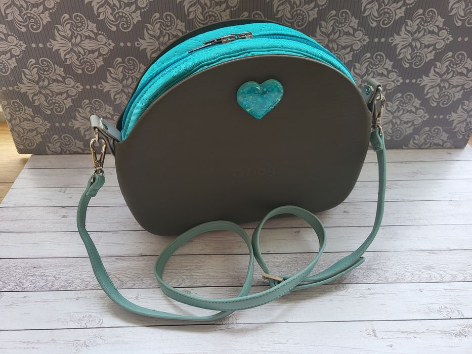 Obag moon light volcano brush