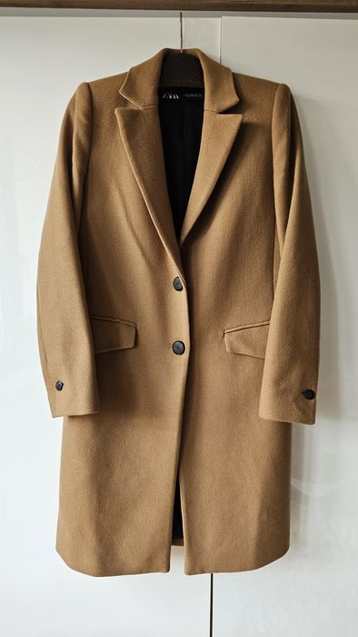 Klasyczny płaszcz z domieszką wełny o męskim kroju Camel