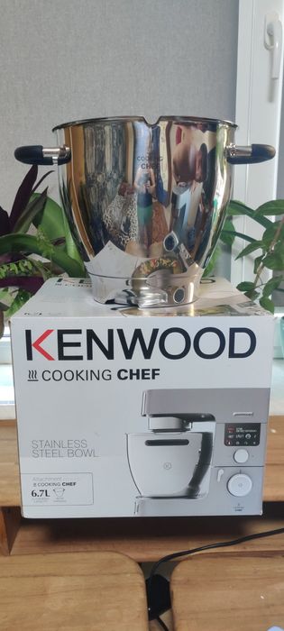 Кухона машина Kenwood KCC 9060 S Cooking Chef
Потужність: 1500 Вт.