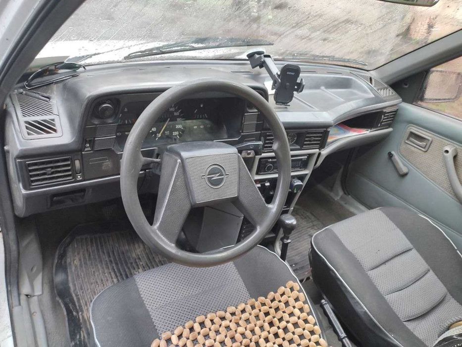 Продаж авто Opel Kadett 1.3 Бензин