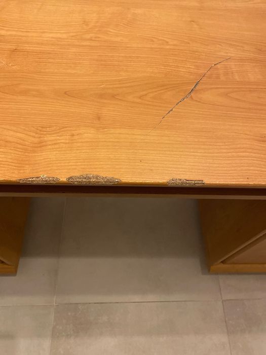 Biurko- solidne do pracy za darmo!