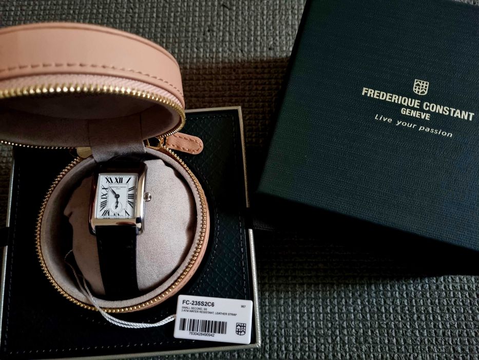 Frederique Constant Classics
Carree Small Seconds
FC-235S2C6
