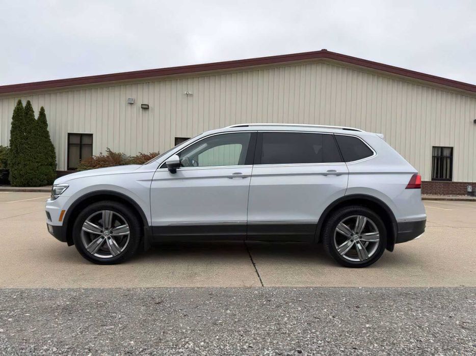 Volkswagen Tiguan      2019