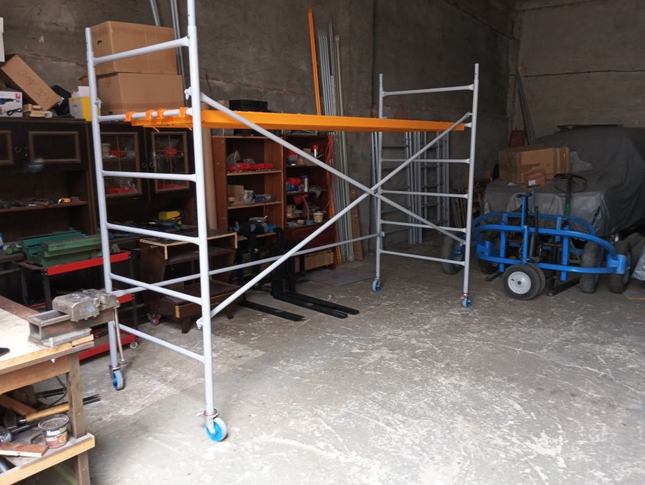 Rusztowanie elewacyjne drabinkowe metalowe