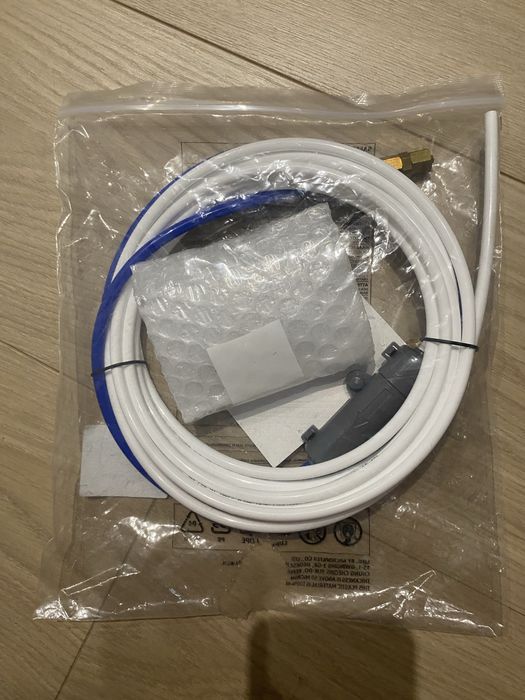 złączek do podłączenia wody w lodówce Samsung