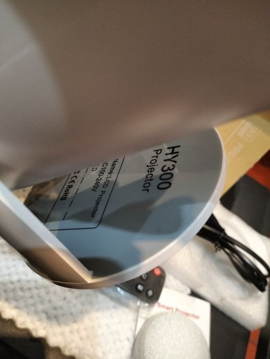 Projetor Ultra HD HY300 branco