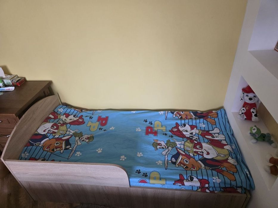 Ліжко дитяче з бортиком