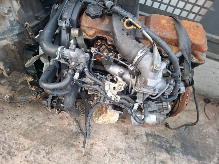 Motor Toyota haice 2 L