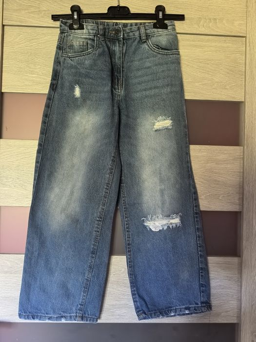**Jeansy dziewczęce r 140 **