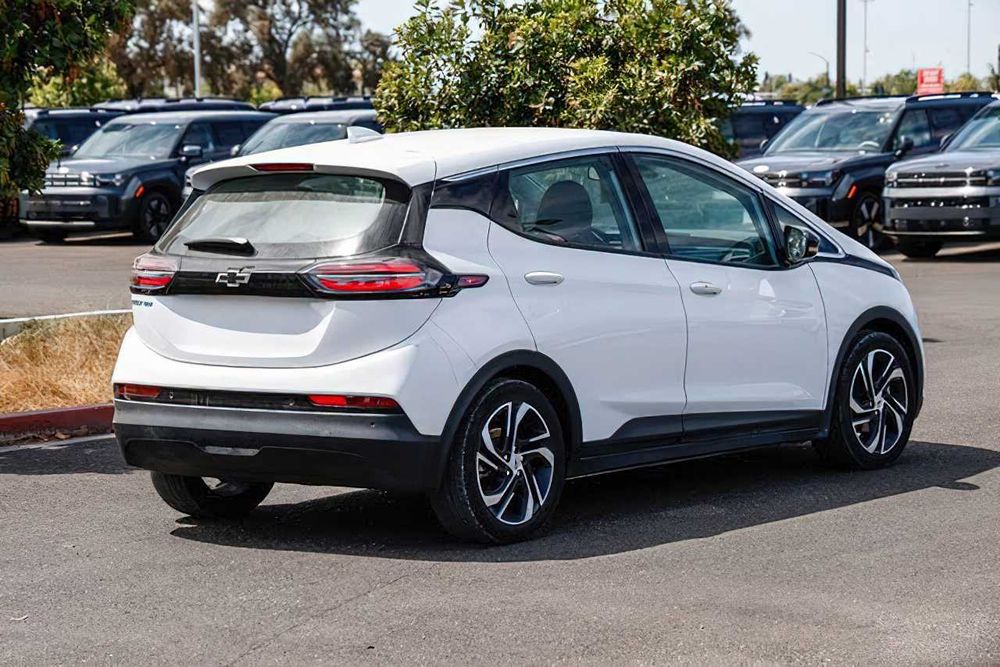 Chevrolet Bolt EV 2LT      2023