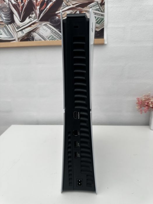 Playstation 5 Digital 1TB(Jak nowa, 2 kontrolery)