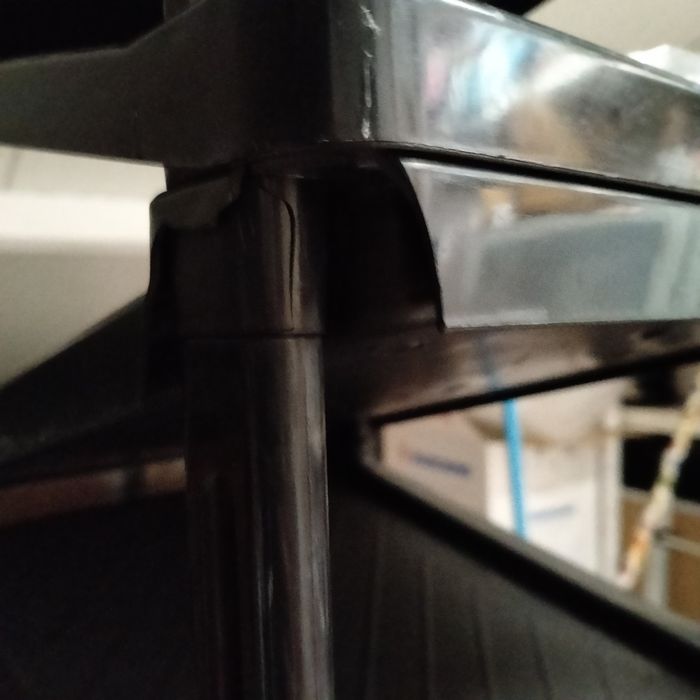 Sapateira de plástico