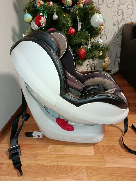 Продам автокрісло Caretero Defender Plus Isofix