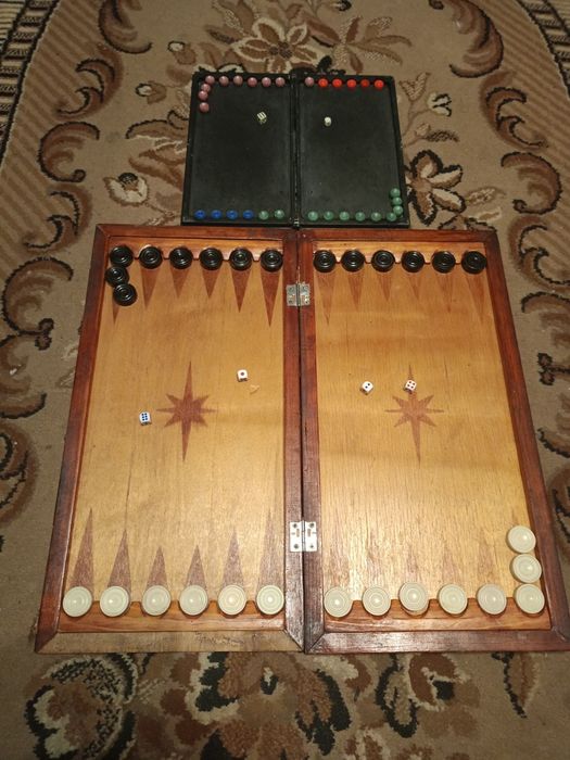 Шахмати Шахи нарды лото в доброму стані