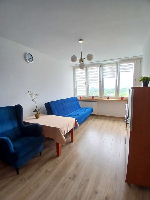 2 oddzielne pokoje, po gen. remoncie, balkon, super widok, metro M1