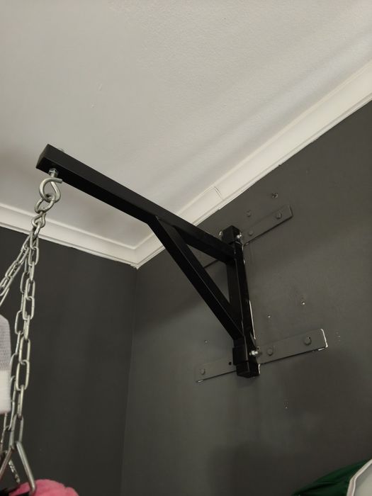 Saco de box, suporte e 2 pares de luvas