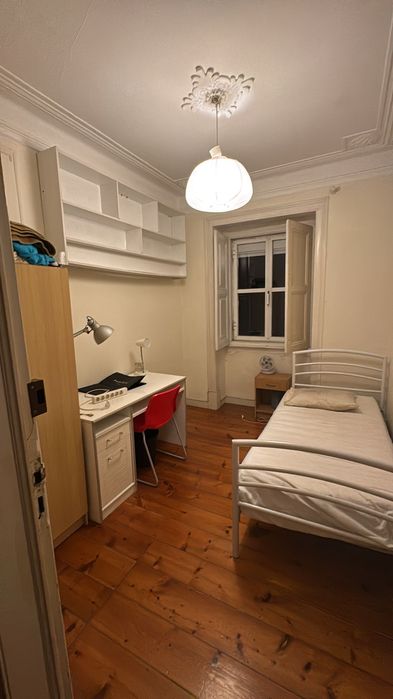 Quarto  Saldanha 430€ sem calção