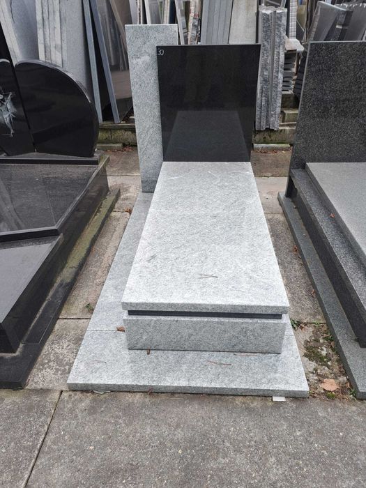 Nagrobki Pomniki OD 3700 ZŁ ! ! ! !  Kamieniarstwo Hormon