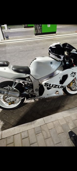SUZUKI  gsx600r..