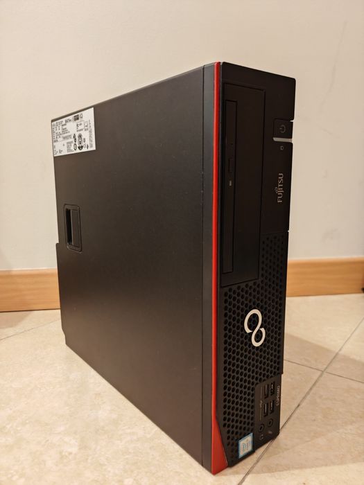 PC Fujitsu - ESPRIMO D538