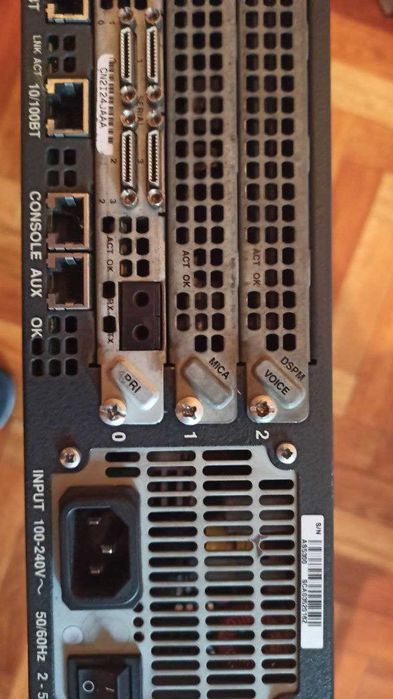 Коммутатор  циско  Cisco  AS5300  на запчасті.