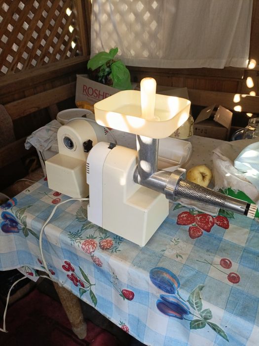 Электромясорубка Эмш 36 130-4 1991 г в. Б.у. в хорошем состоянии