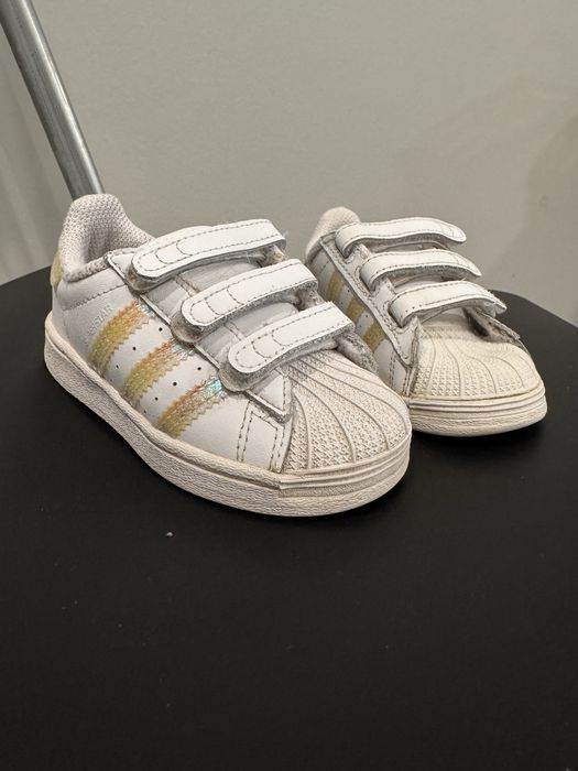 Білі кеди Adidas Superstar