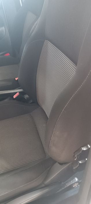 Carro usado como novo