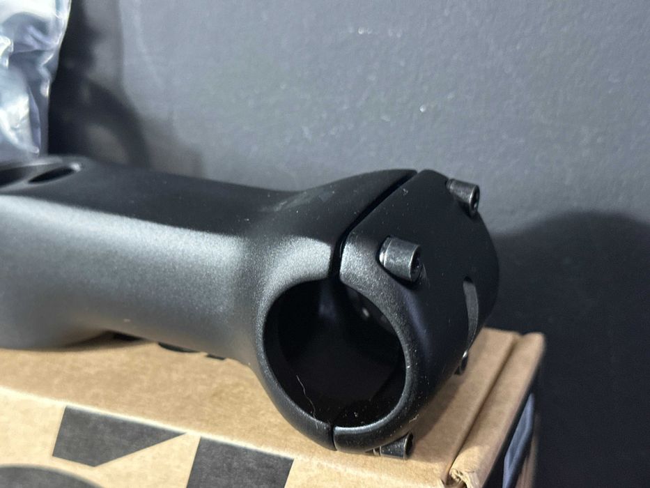 Mostek kierownicy Vélo (ahead stem).