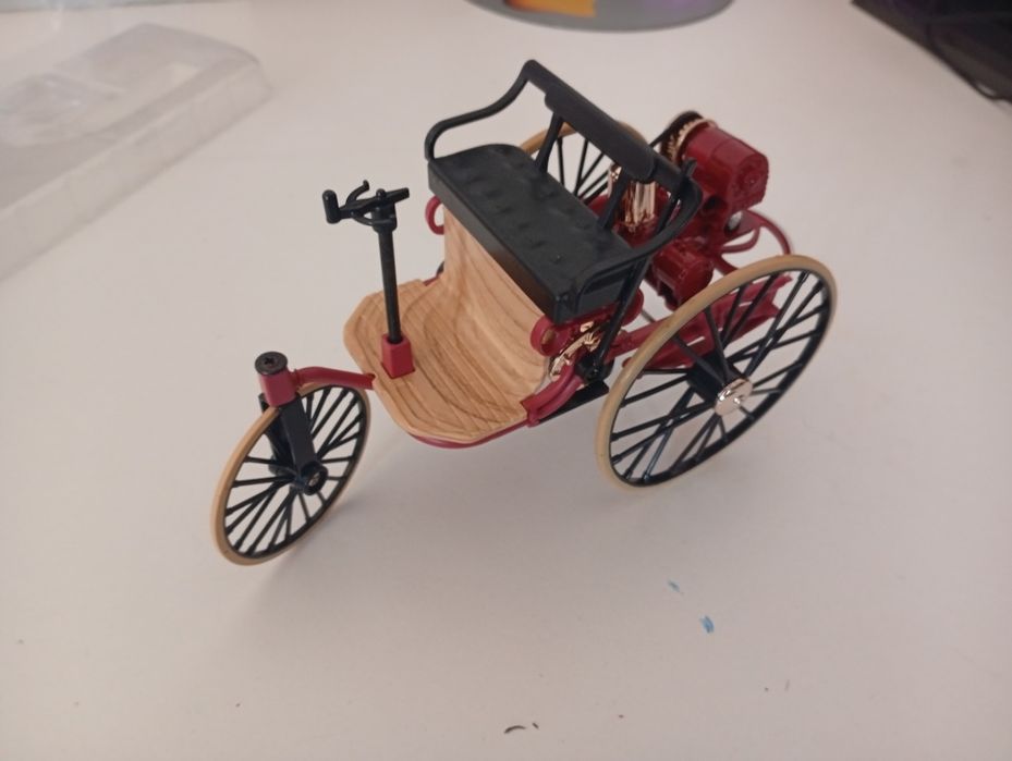 Miniatura classic 1/18