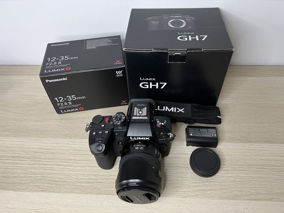 Panasonic Lumix GH 7 + lente 12-35mm