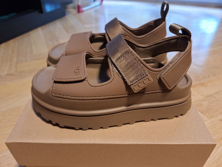 UGG sandały Goldenglow r. 37