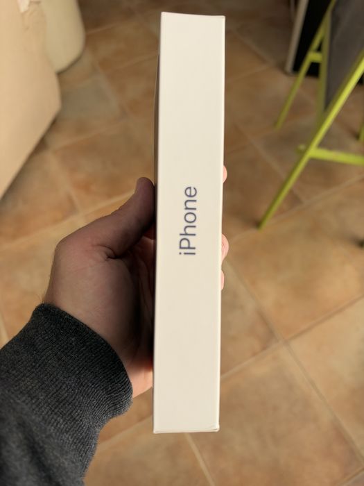 Vendo caixa original de iphone 17 pro max