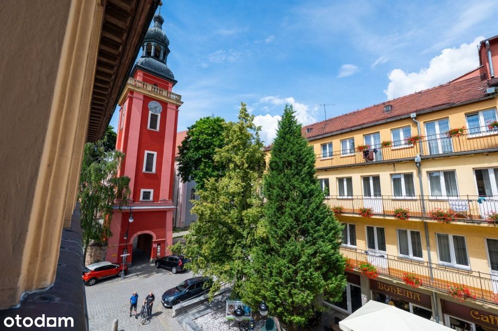 173 m2 na Placu Piastowskim -niezwykłe mieszkanie