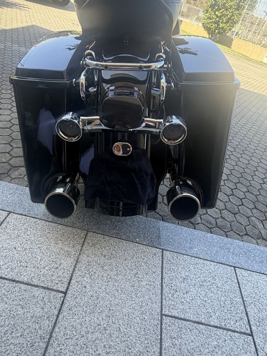 Harley davidson ultra glide