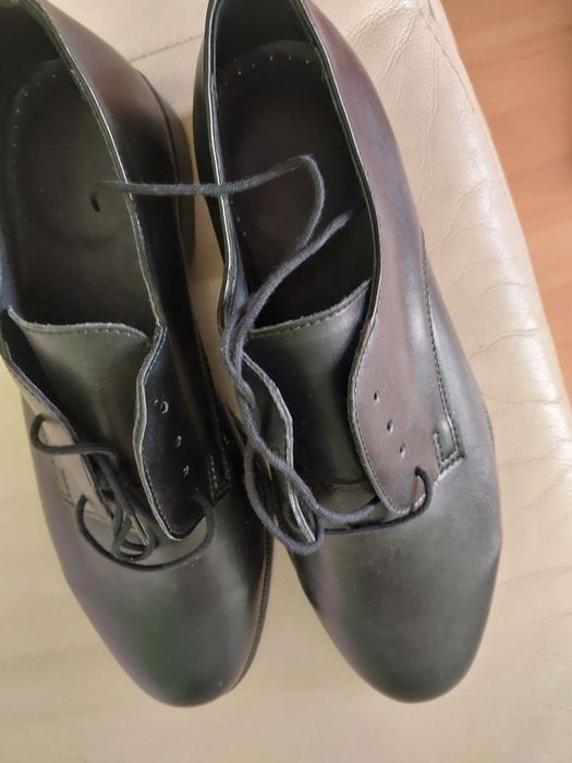 Buty wizytowe nowe 43