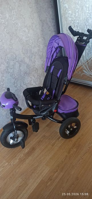 Дитячий триколісний велосипед з батьківською ручкою  Turbo Trike