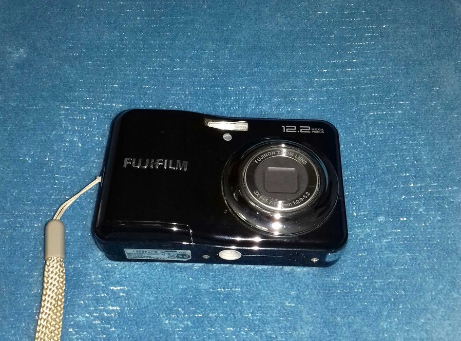 Máquina fotográfica fujifilm 12.2