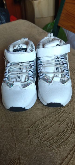 Ботінки для дівчинки