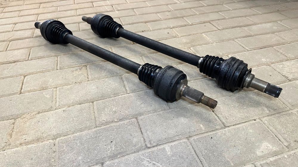 Піввісь задня 7P 7P0501201G полуось заднязадній привідний вал) Туарег, Туарек, Таурег, Тур VAG/Volkswagen Touareg NF FL 2010-2018/Porsche/Audi Ауді