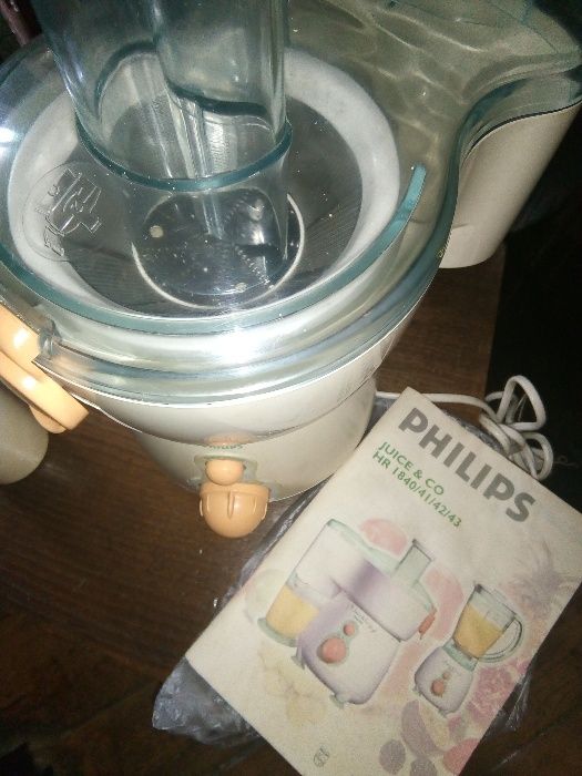 Liquidificadora e Centrifugadora da marca Juice & Co Phillips