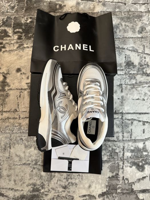 Кросівки Chanel Runner silver