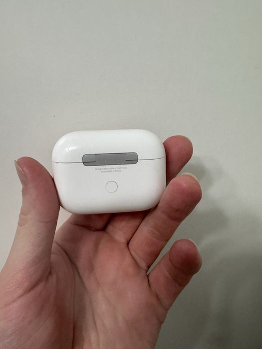 Продаю airpods pro 1 оригінал !!!