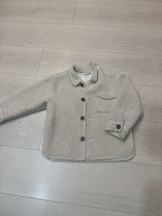 Кутрка zara 4/5 лет