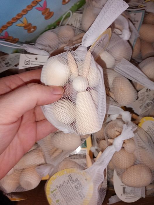 Ozdoby wielkanocne zajączek plus cztery jajka drewniane 20 zestawów